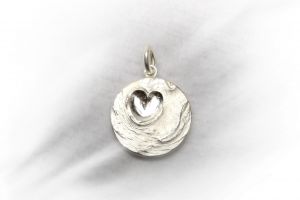 Schmuck Anhaenger 'Wolkenherz' Silber.jpg